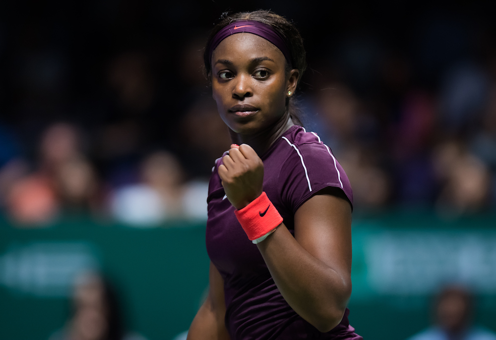Sloane Stephens in the first round robing match of the WTA Finals Singapore, 2018