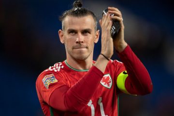 Gareth Bale in the 2022 FIFA World Cup group stage match between Wales and USA